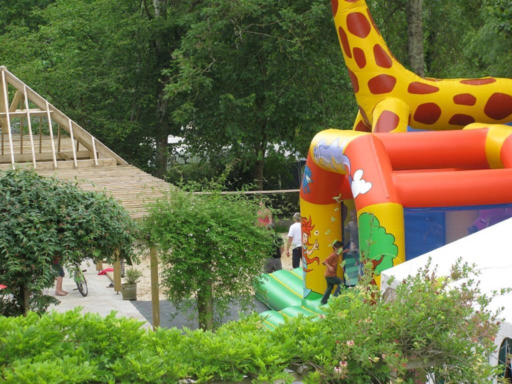 Camping Des Rochers Des Parcs Hotel Clécy Kültér fotó