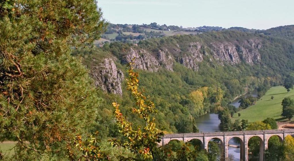Camping Des Rochers Des Parcs Hotel Clécy Kültér fotó
