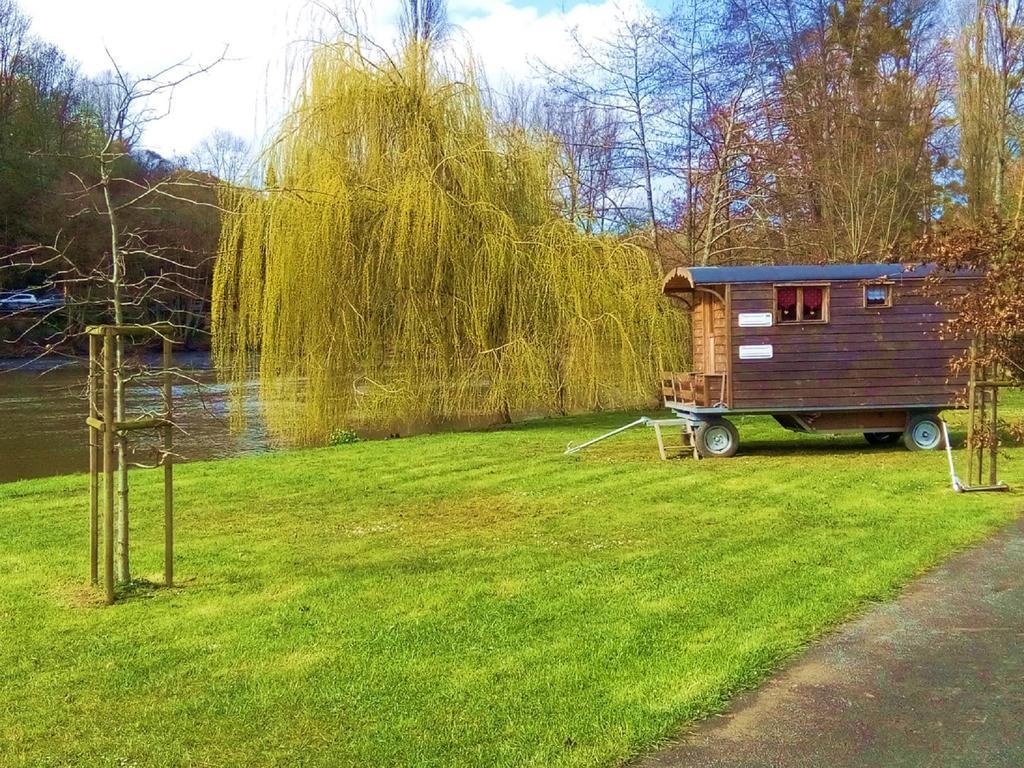 Camping Des Rochers Des Parcs Hotel Clécy Kültér fotó