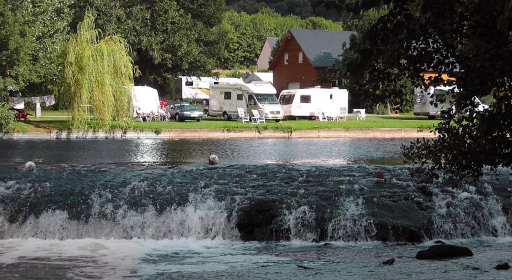 Camping Des Rochers Des Parcs Hotel Clécy Kültér fotó