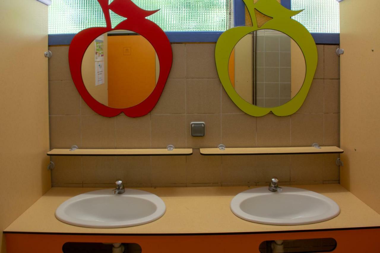 Camping Des Rochers Des Parcs Hotel Clécy Kültér fotó